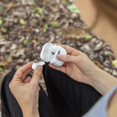Auriculares publicitarios personalizados inalámbricos TWS en estuche de carga esterilizante UV-C